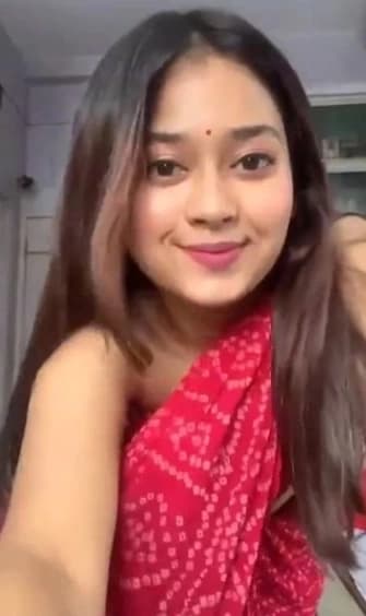 Featured image for Desi Girl Fully Nude in Red Saree Showing Wet Pussy and Boobs