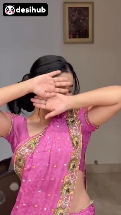 Instagram Influencer Gungun Gupta Viral MMS Video - Video 2