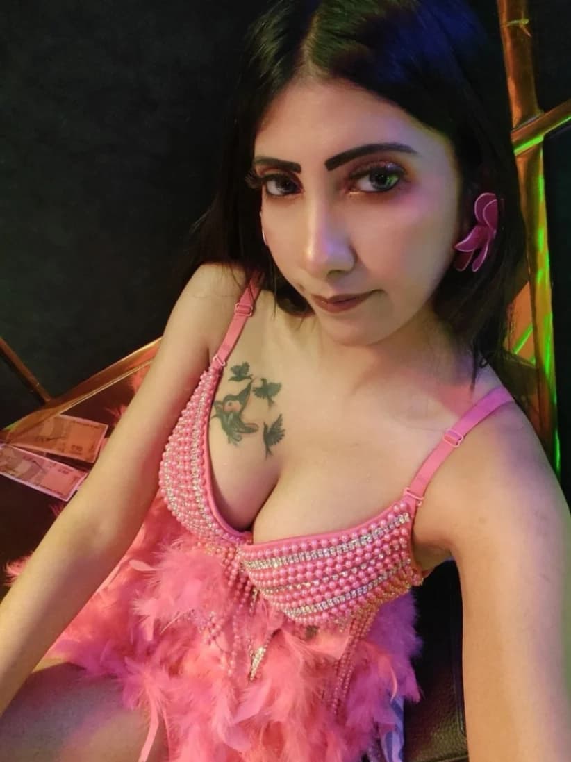 Featured image for Priyanka aka Perky Bong Goes Fully Nude, Pressing Boobs and Rubbing Wet Pussy Hard