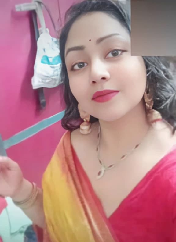 Featured image for Rajni Tango Showing her Boobs and Pussy