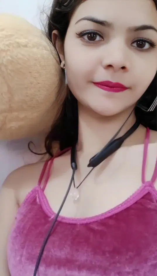 Featured image for Pinky Teasing Fans on Chamet Live Deep Cleavage