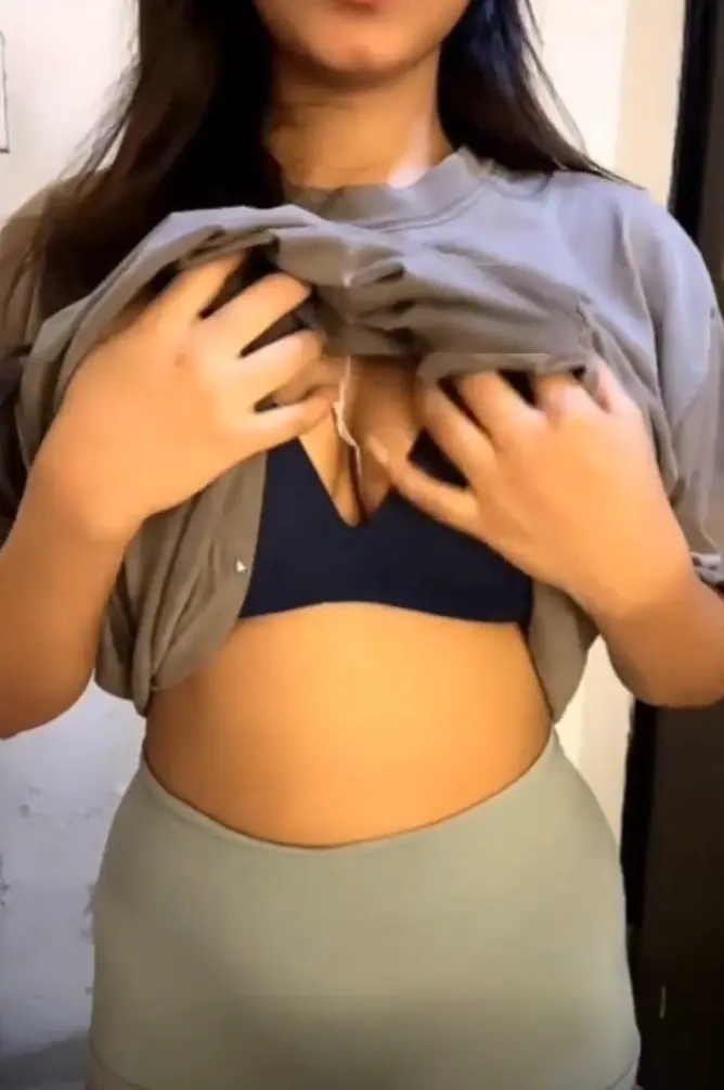 Featured image for Indian Babe Strips Fully Nude, Bends Over to Show Ass Then Fingers Pussy Till She Cums on Tango Live