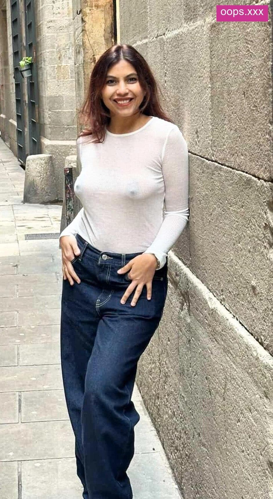 Featured image for Model Priyanka Prateek outdoor nip slip pics flaunting boobs and naked ass
