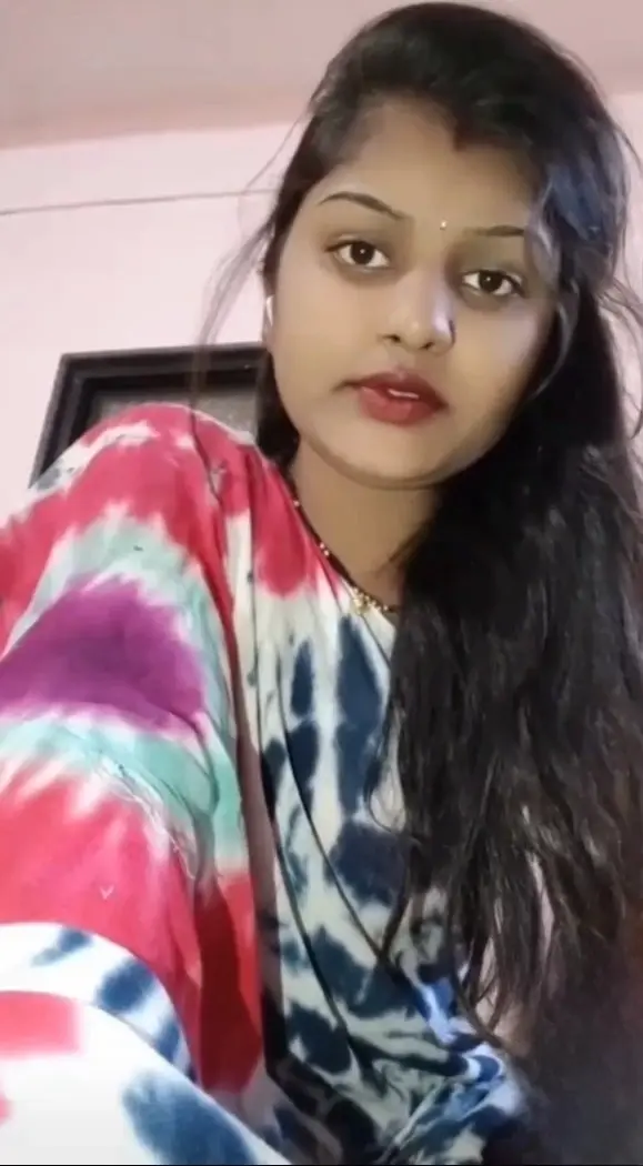 Featured image for Horny Desi Bhabhi Showing Big Boobs on Chamet Live Cam Show for Fans