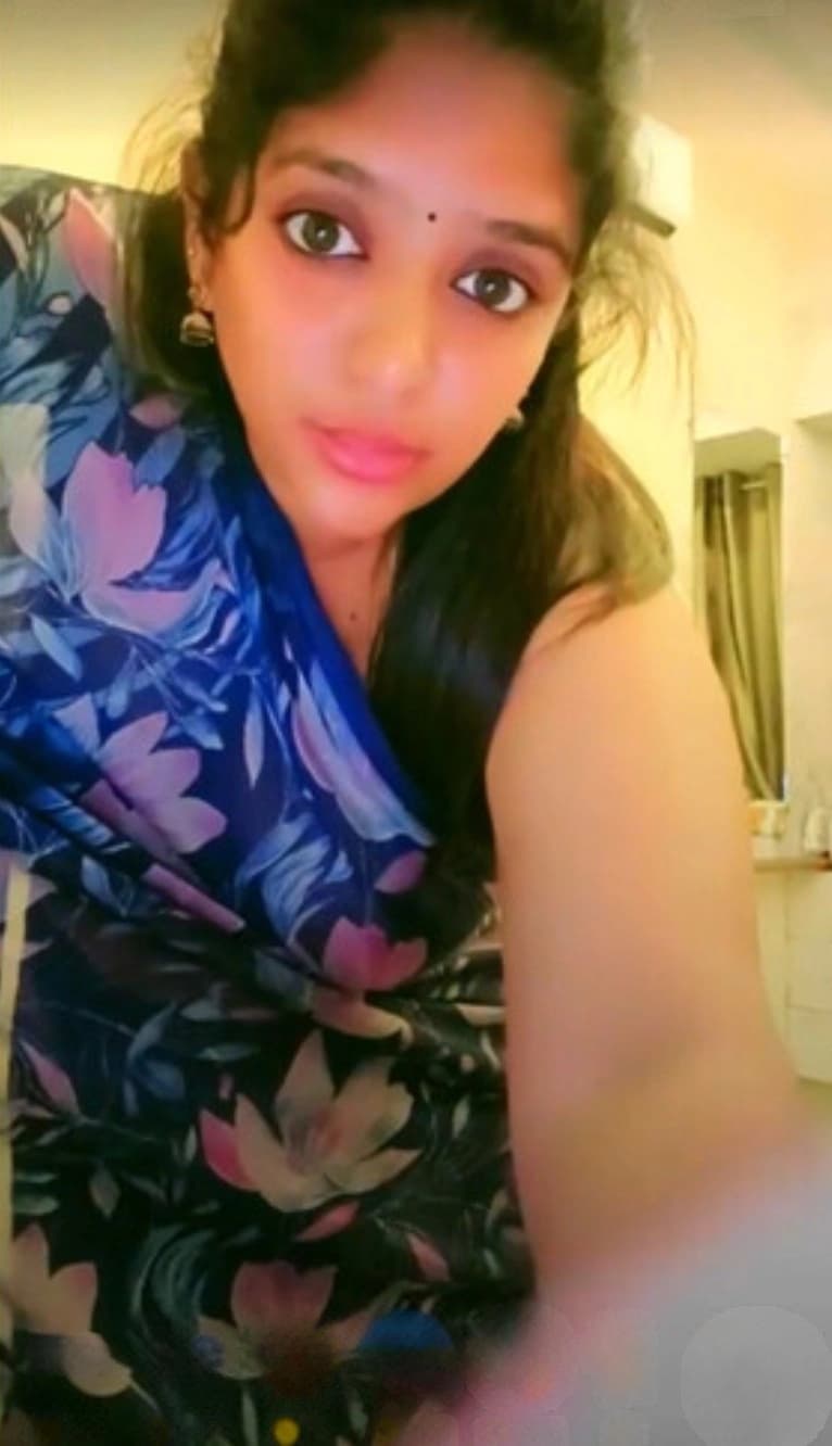 Featured image for Telugu Milf Anu Live Teases Her Big Boobs And Shakes Phat Ass On Cam Show