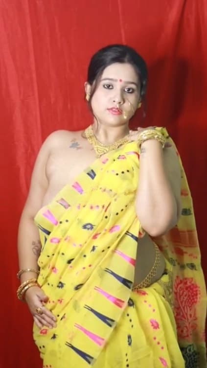 Featured image for Stunning fashion model Tale of Ridz strips saree and goes topless on cam teasing her big boobs