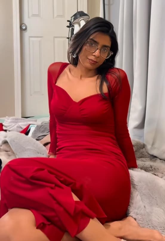 Featured image for Aqsa Pervaiz Leaked Shows Tight Boobs Wide Spread Pussy And Asshole Nude Viral MMS Pics